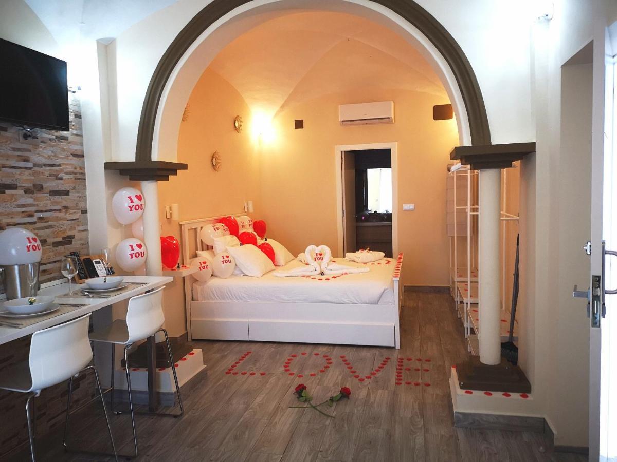 Eres Emerita "Apartamentos & Suites" Mérida Kültér fotó