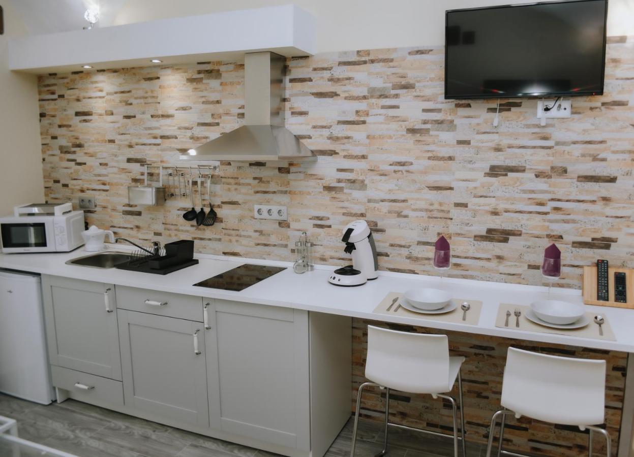 Eres Emerita "Apartamentos & Suites" Mérida Kültér fotó