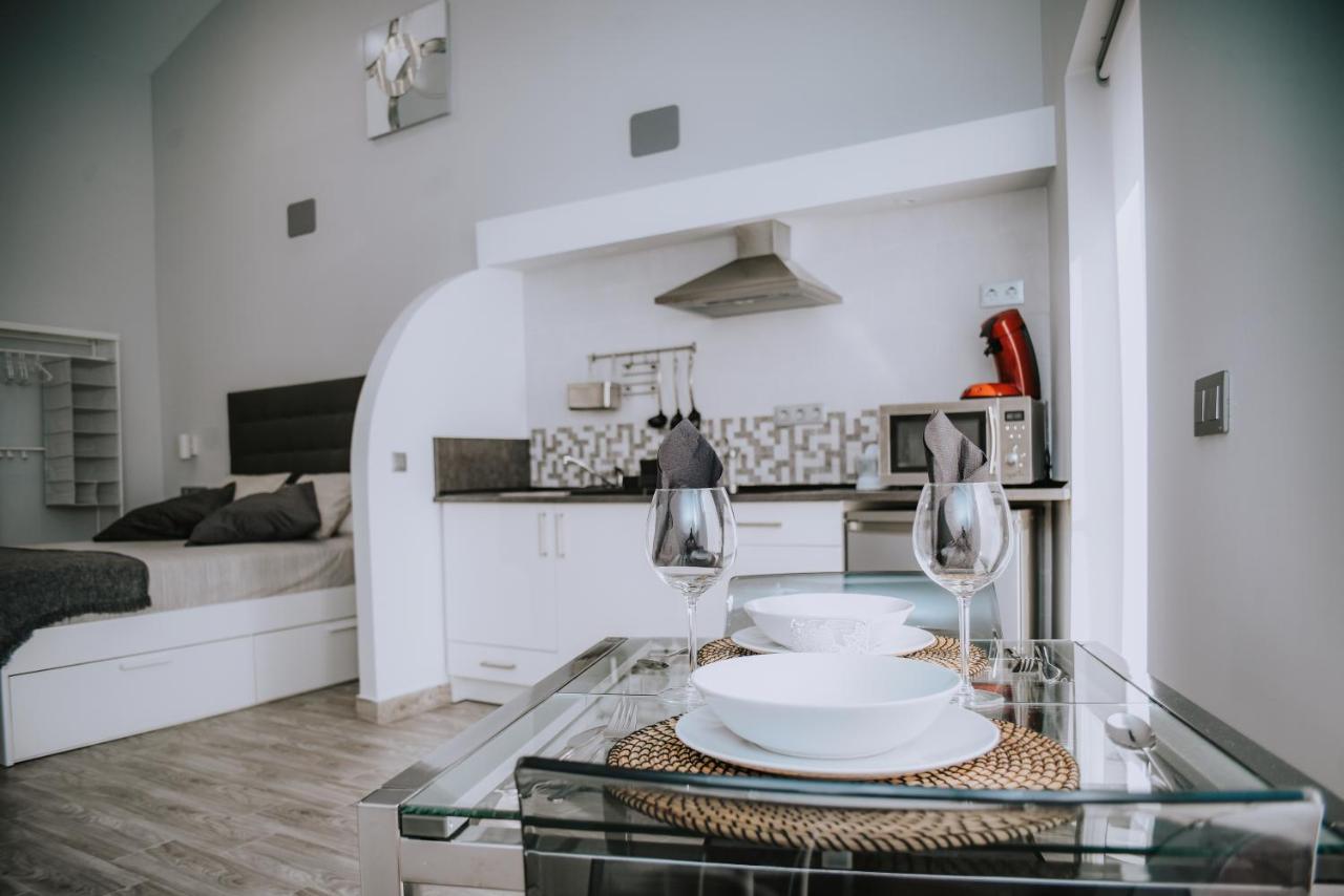 Eres Emerita "Apartamentos & Suites" Mérida Kültér fotó