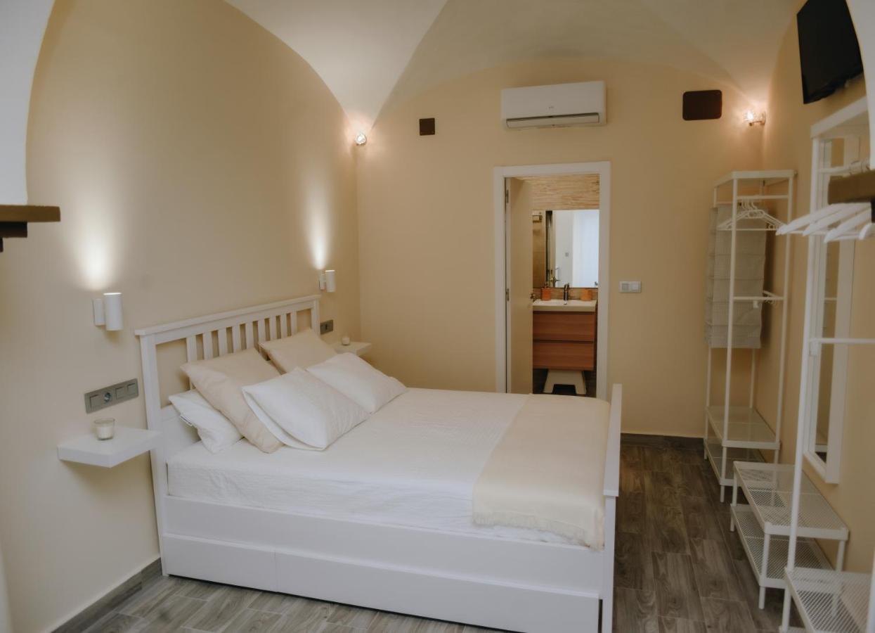 Eres Emerita "Apartamentos & Suites" Mérida Kültér fotó