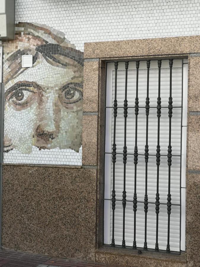 Eres Emerita "Apartamentos & Suites" Mérida Kültér fotó