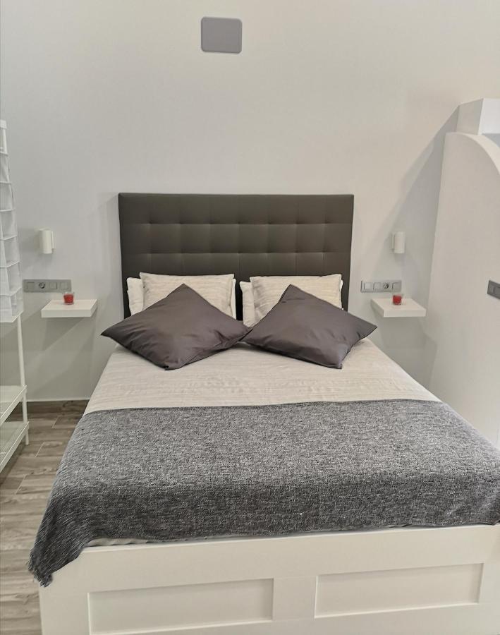 Eres Emerita "Apartamentos & Suites" Mérida Kültér fotó